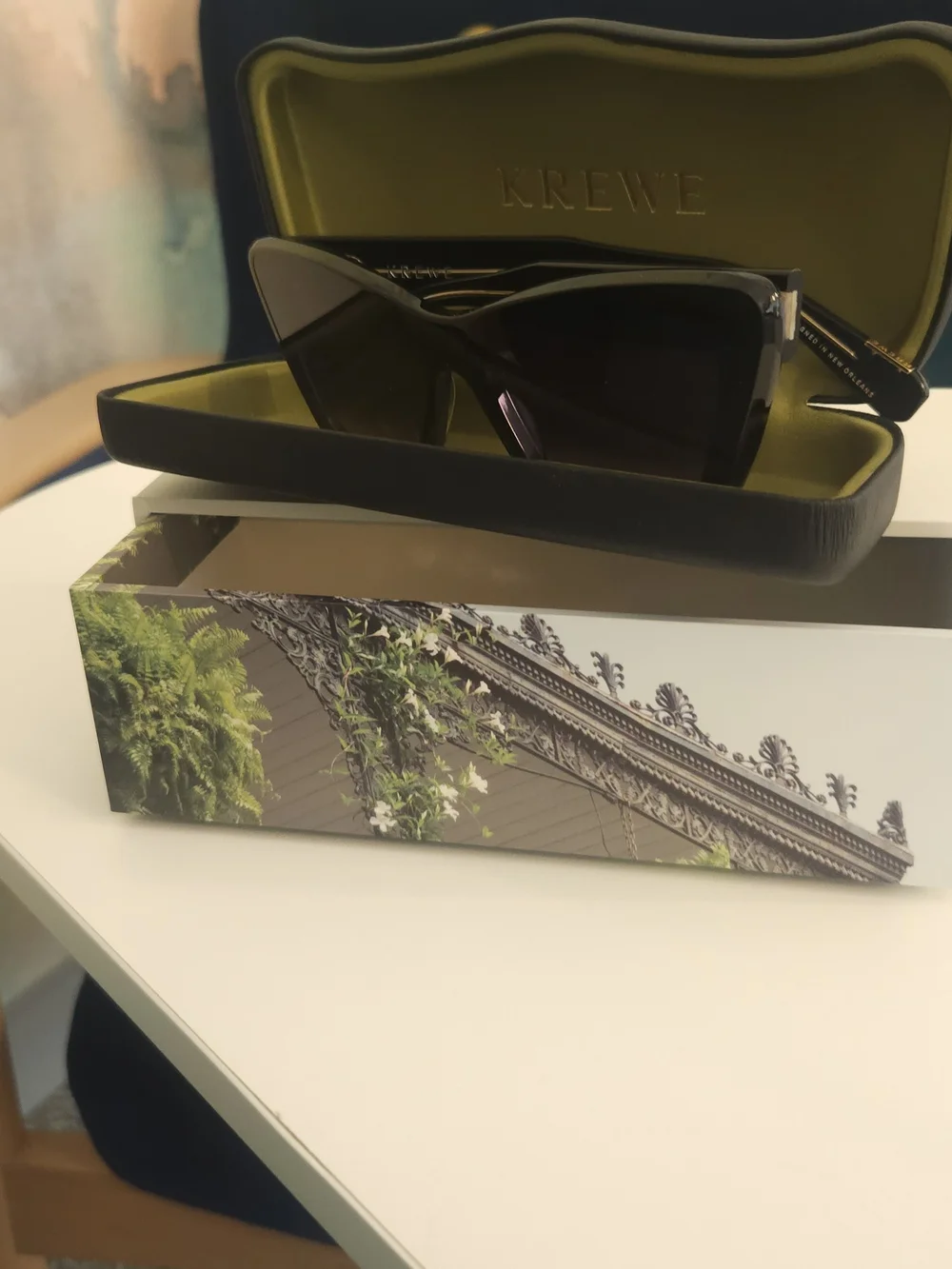 KREWE Black Cat-Eye Sunglasses with Gold Temples and Gradient Lenses